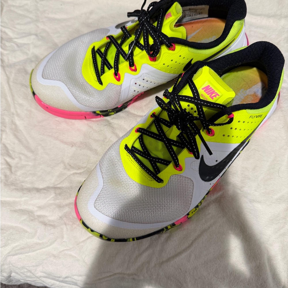 Nike women’s Metcon 2 OC